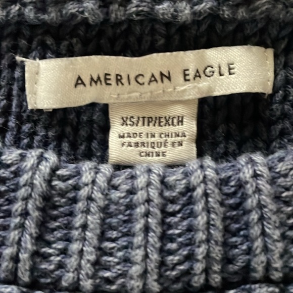 American Eagle Blue Cropped Crew Neck Sweater - Picture 8 of 9